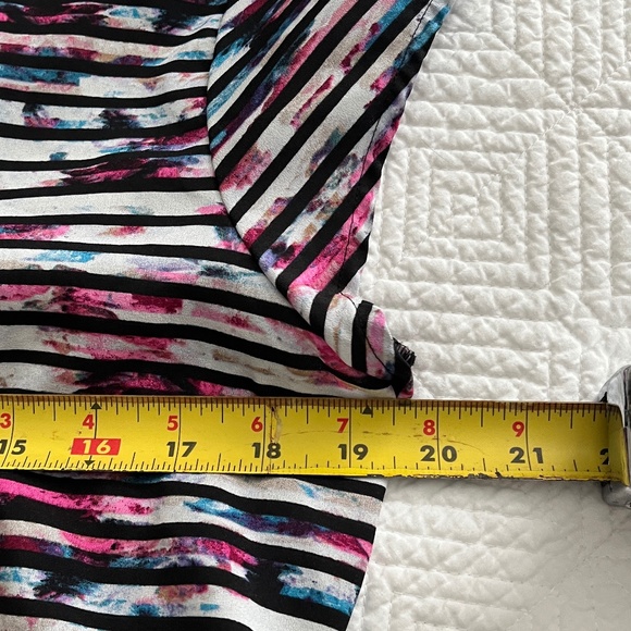 Ivanka Trump sleeveless Top - Size M - Picture 9 of 13